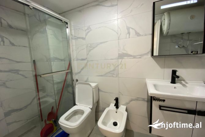 Shtepi ne shitje Apartament ne Durres, 2+1, Mobilimi E mobiluar, Pagesa 1,290,000  Euro.