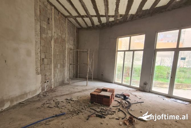 Ambient biznesi ne shitje 3+1 ne Tirane - 198,000 Euro