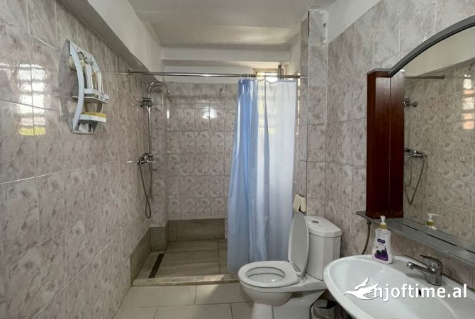 Shtepi me qera Apartament ne Tirane, 1+1, Mobilimi E mobiluar, Pagesa 600  Euro.