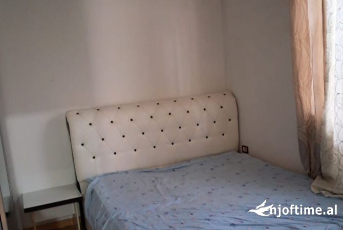 Shtepi me qera 1+1 ne Tirane - 30,000 Leke