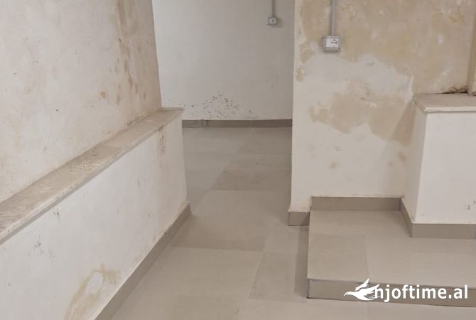Ambient biznesi me qera 1+1 ne Tirane - 1,200 Euro
