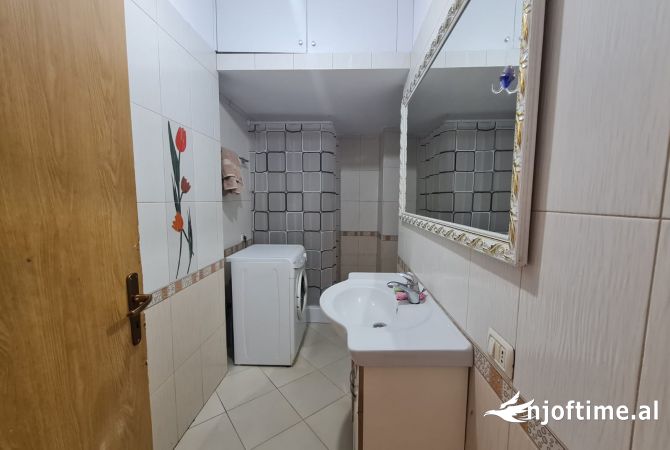 Shtepi me qera Apartament ne Tirane, 2+1, Mobilimi E mobiluar, Pagesa 600  Euro.