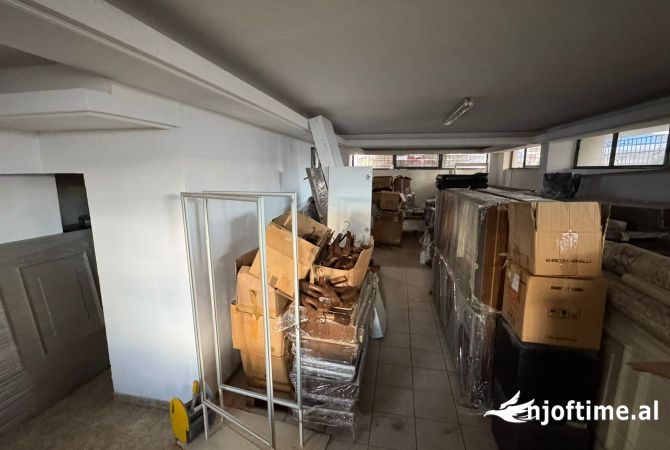 Ambient biznesi ne shitje 1+1 ne Tirane - 275,000 Euro