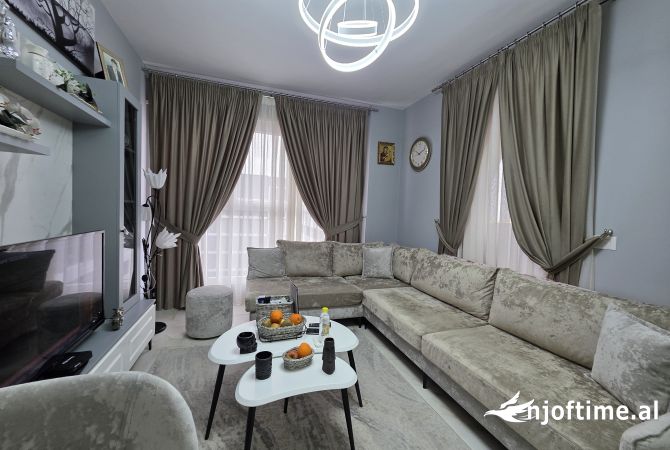 Shtepi ne shitje Apartament ne Tirane, 1+1, Mobilimi E mobiluar, Pagesa 149,500  Euro.