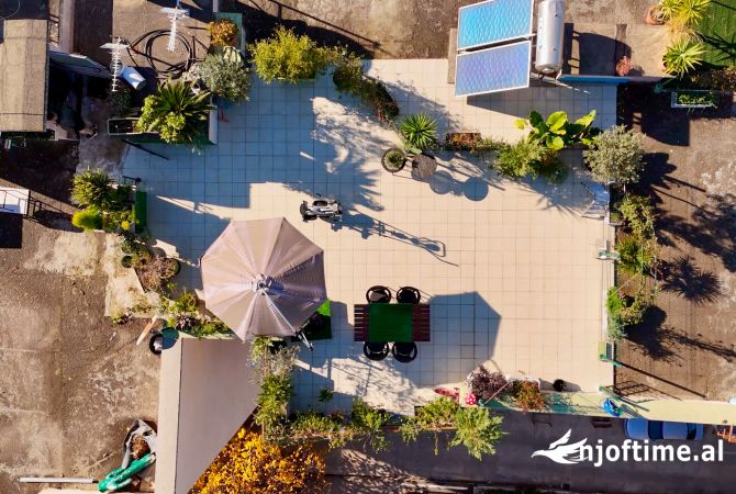 Shtepi ne shitje Apartament ne Tirane, 1+1, Mobilimi Pjeserisht e mobiluar, Pagesa 199,000  Euro.