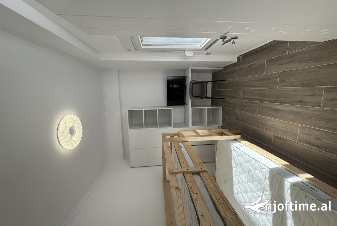 Shtepi me qera Apartament ne Tirane, 2+1, Mobilimi E mobiluar, Pagesa 90,000  Leke.