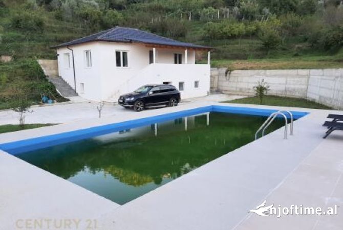 Shtepi ne shitje 2+1 ne Tirane - 420,000 Euro