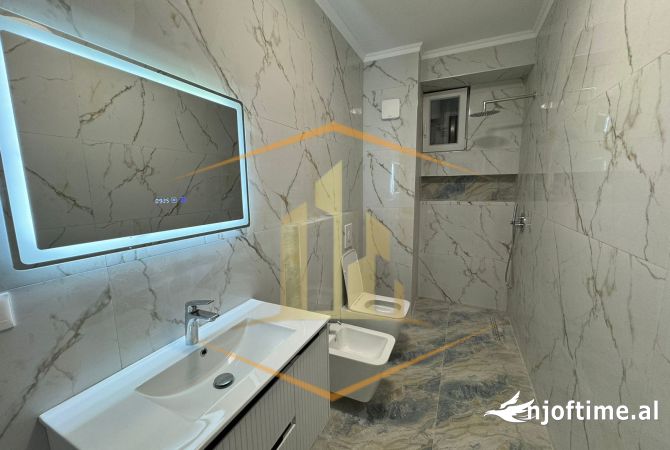 Shtepi ne shitje Apartament ne Tirane, 1+1, Mobilimi Bosh, pa mobiluar, Pagesa 119,000  Euro.