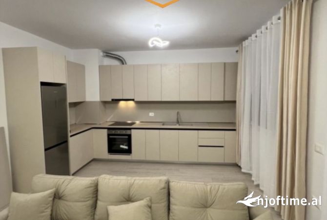 Shtepi me qera 2+1 ne Tirane - 650 Euro