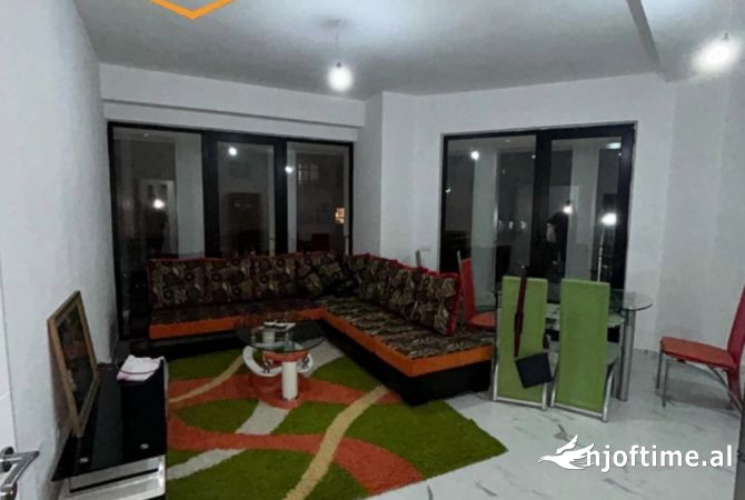 Shtepi me qera 2+1 ne Tirane - 500 Euro