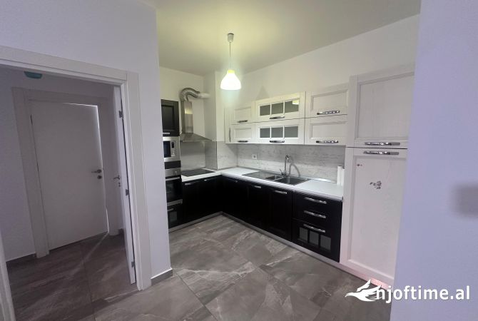 Shtepi me qera 1+1 ne Tirane - 600 Euro