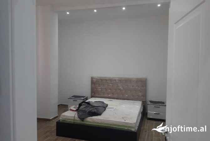 Shtepi me qera 1+1 ne Tirane - 399 Euro