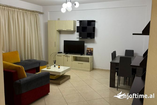 Shtepi me qera 2+1 ne Tirane - 500 Euro