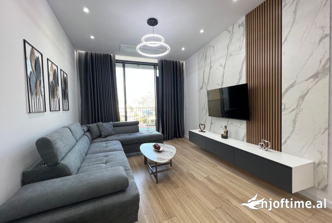 Shtepi me qera 2+1 ne Tirane - 1,300 Euro