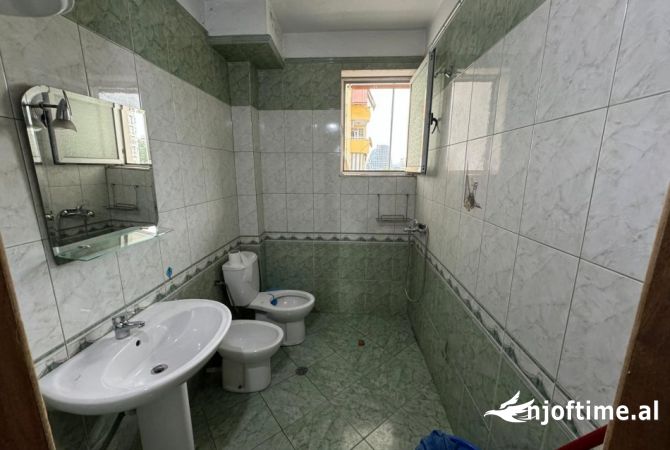 Shtepi me qera 2+1 ne Tirane - 500 Euro