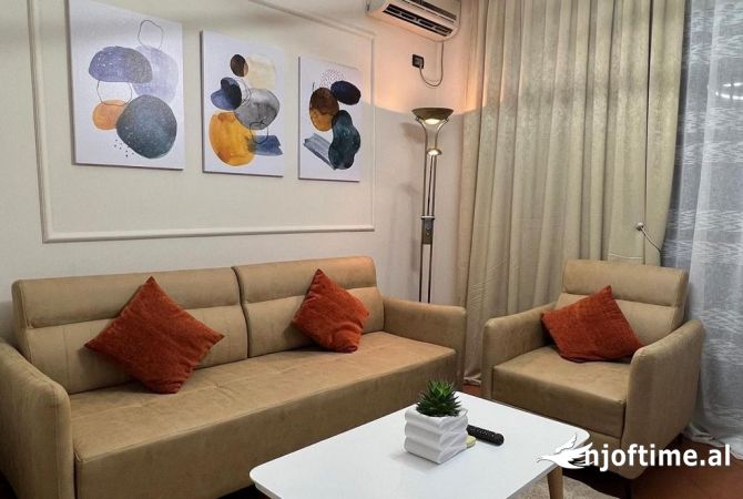 ME QERA 2+1,Rruga Sami Frasheri,Prane Petro Ninit .