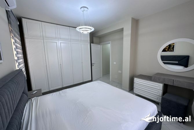 Shtepi me qera 2+1 ne Tirane - 750 Euro