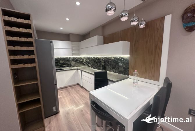 Shtepi me qera 1+1 ne Tirane - 700 Euro