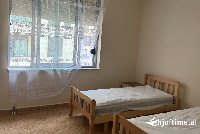 Shtepi me qera 2+1 ne Tirane - 700 Euro