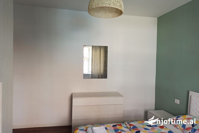 Shtepi me qera Apartament ne Tirane, 2+1, Mobilimi E mobiluar, Pagesa 500  Euro.
