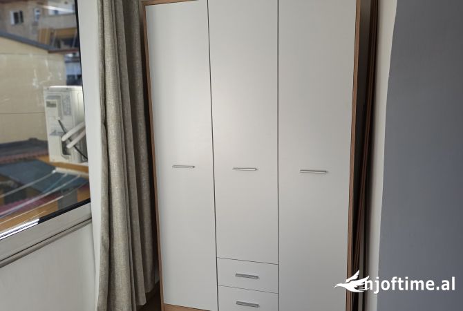 Shtepi me qera Apartament ne Tirane, 2+1, Mobilimi E mobiluar, Pagesa 500  Euro.