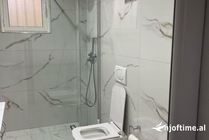 Shtepi me qera 1+1 ne Tirane - 499 Euro