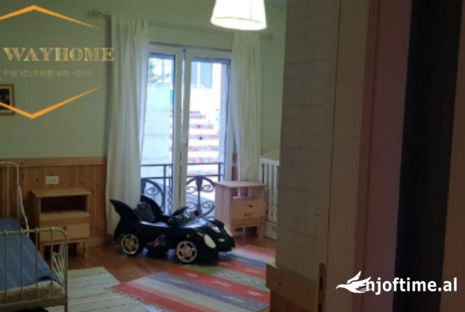 Shtepi me qera 3+1 ne Tirane - 1,100 Euro