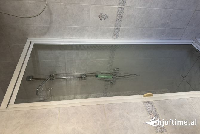 Shtepi me qera Apartament ne Tirane, 1+1, Mobilimi E mobiluar, Pagesa 500  Euro.