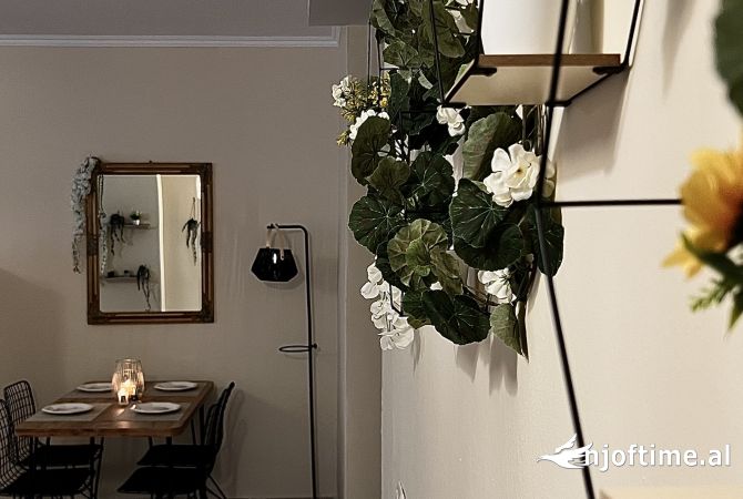 Shtepi me qera Apartament ne Tirane, 2+1, Mobilimi E mobiluar, Pagesa 65,000  Leke.