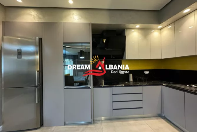 Shtepi ne shitje 3+1 ne Tirane - 220,000 Euro
