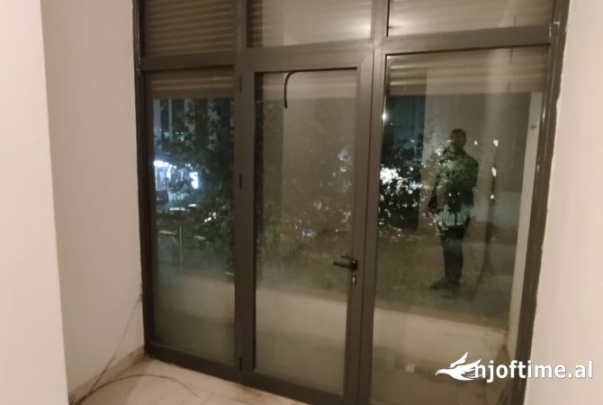 Ambient me qera per biznes