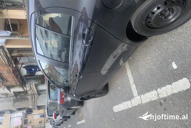 Makina ne shitje ne Tirane - 3,800 Euro