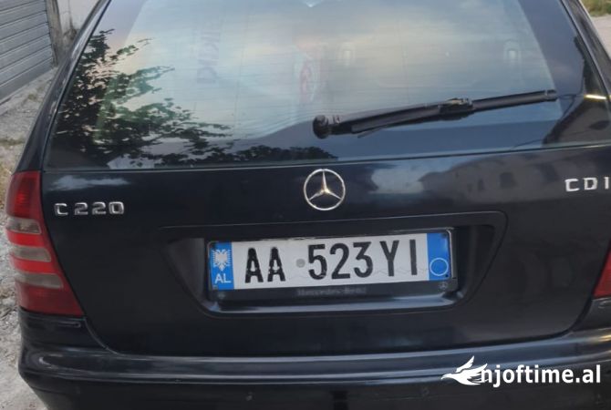 Makina ne shitje ne Durres - 3,500 Euro