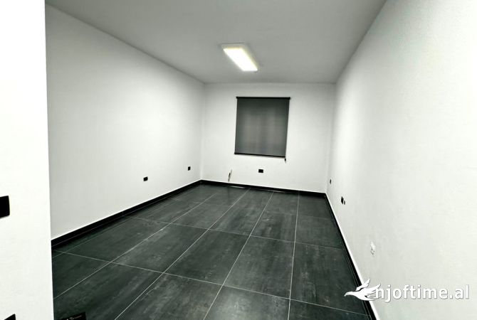 Ambient biznesi me qera 1+1 ne Tirane - 70,000 Leke