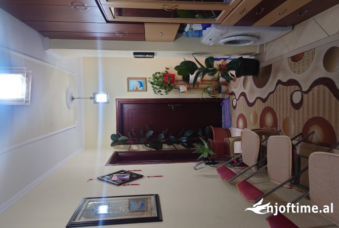 Shtepi ne shitje Apartament ne Pogradec, 2+1, Mobilimi E mobiluar, Pagesa 110,000  Euro.