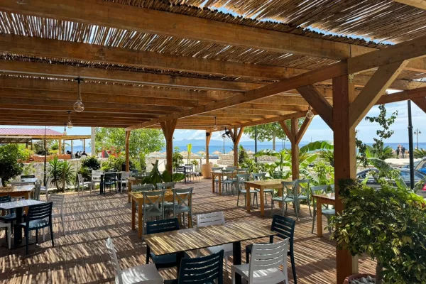 Ambient biznesi me qera 2+1 ne Himare - 50,000 Euro