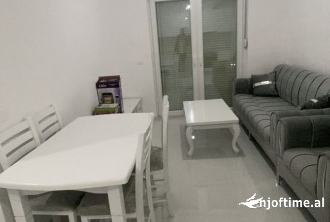 Shtepi me qera 2+1 ne Tirane - 30,000 Leke