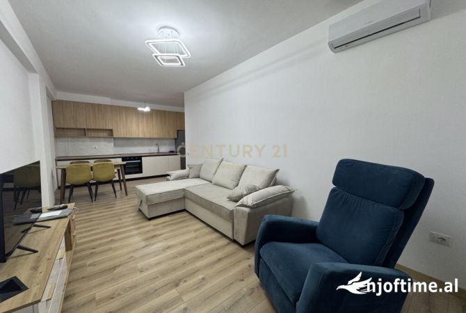 Shtepi me qera 2+1 ne Tirane - 58,000 Leke