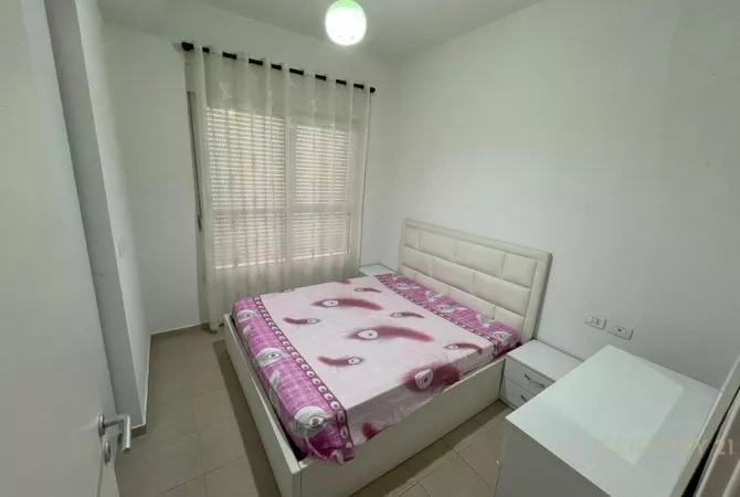 Shtepi me qera Apartament ne Tirane, 2+1, Mobilimi E mobiluar, Pagesa 500  Euro.