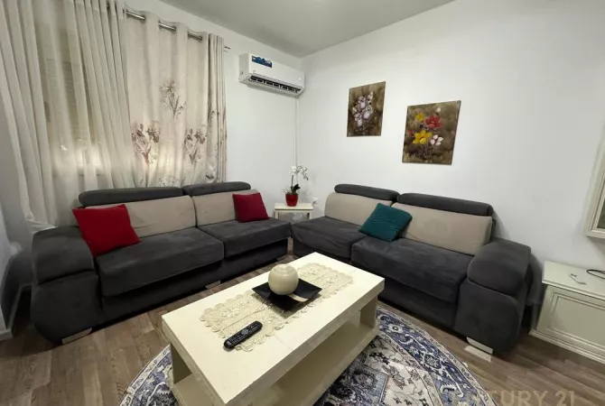 Shtepi me qera 3+1 ne Tirane - 570 Euro