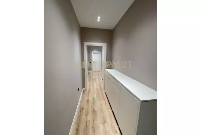 Shtepi me qera 1+1 ne Tirane - 650 Euro
