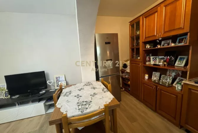 Shtepi me qera Apartament ne Tirane, 1+1, Mobilimi E mobiluar, Pagesa 500  Euro.