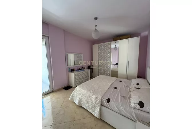 Shtepi me qera Apartament ne Tirane, 2+1, Mobilimi E mobiluar, Pagesa 450  Euro.
