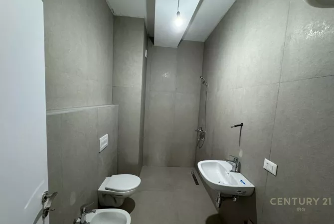 Shtepi me qera 2+1 ne Tirane - 600 Euro