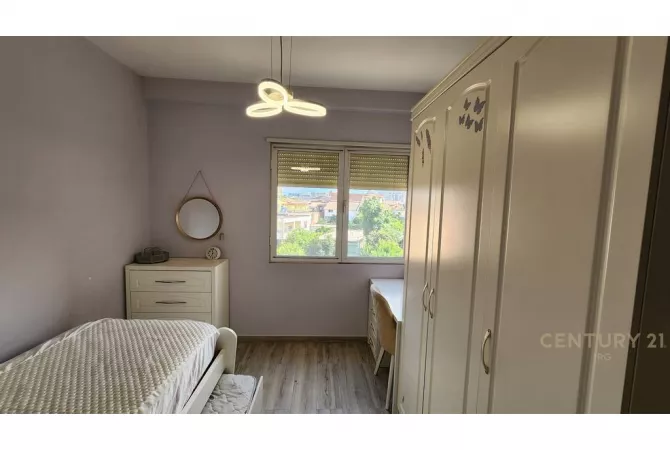 Shtepi me qera Apartament ne Tirane, 2+1, Mobilimi E mobiluar, Pagesa 640  Euro.
