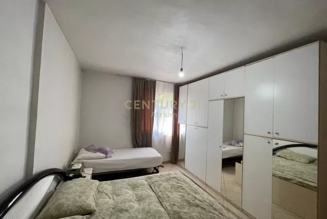 Shtepi me qera Apartament ne Tirane, 2+1, Mobilimi E mobiluar, Pagesa 600  Euro.