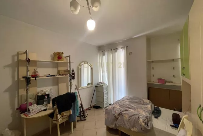 Shtepi me qera Apartament ne Tirane, 2+1, Mobilimi E mobiluar, Pagesa 600  Euro.