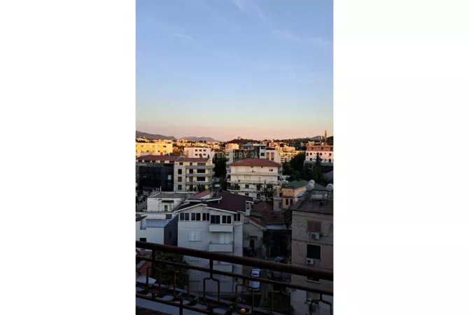 Shtepi me qera 1+1 ne Tirane - 450 Euro