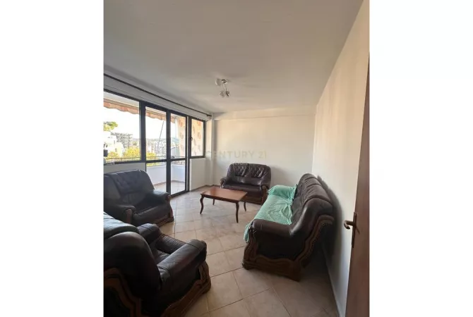 Shtepi me qera Apartament ne Tirane, 1+1, Mobilimi Pjeserisht e mobiluar, Pagesa 450  Euro.