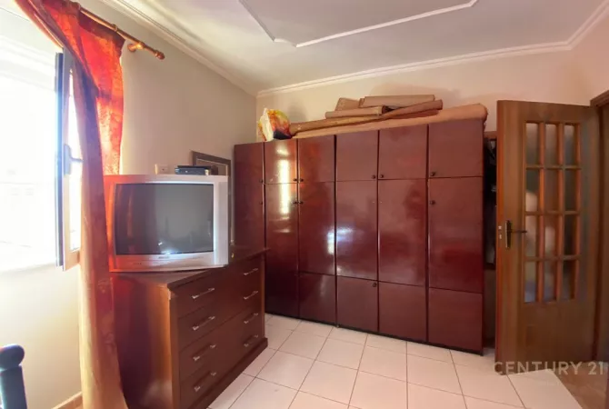 Shtepi me qera Apartament ne Tirane, 1+1, Mobilimi E mobiluar, Pagesa 500  Euro.